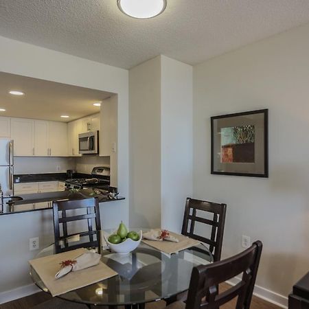 Madison Hospitality At 1401 Joyce Street Arlington Exterior foto