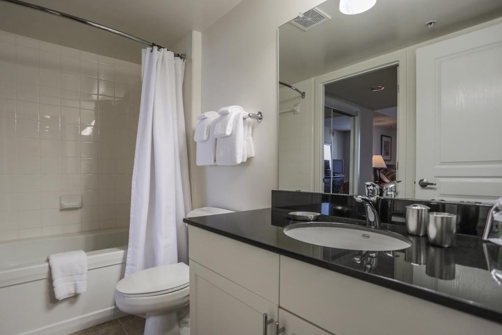 Madison Hospitality At 1401 Joyce Street Arlington Exterior foto